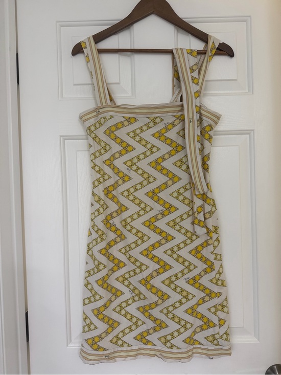 Emilio Pucci Dresses & Skirts - Emilio Pucci Yellow and Cream Zigzag Mini Dress